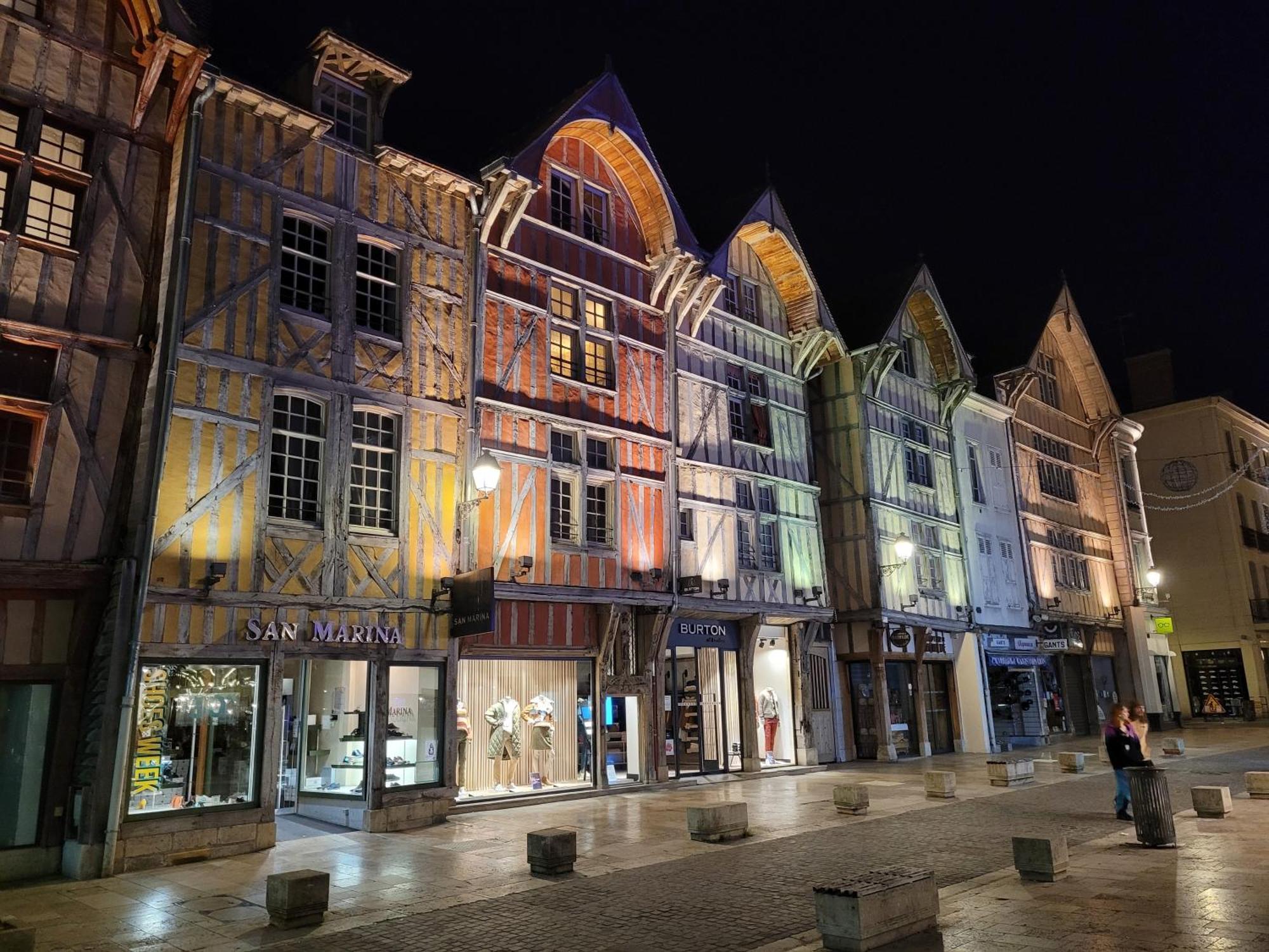 Le Petit Bouchon De Troyes Classe 3 Etoiles Zewnętrze zdjęcie